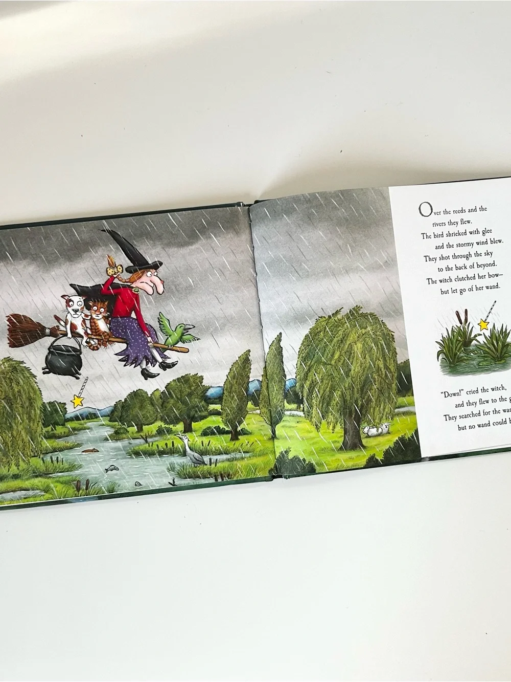 Spooky Classic Kids Book Bundle